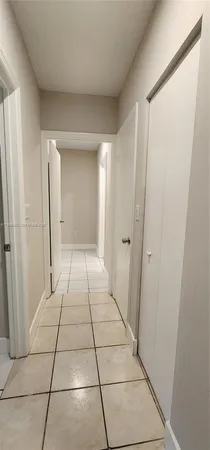 $2,400 | 800 Southwest 10th Avenue, Unit 810, Hallandale Beach, FL 33009