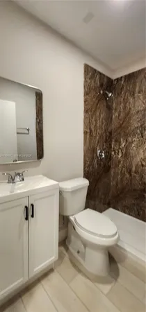 $2,400 | 800 Southwest 10th Avenue, Unit 810, Hallandale Beach, FL 33009