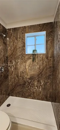 $2,400 | 800 Southwest 10th Avenue, Unit 810, Hallandale Beach, FL 33009