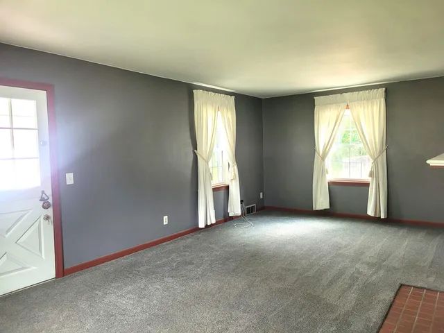 $299,000 | 705 Woodlane Avenue, Rockford, IL 61107