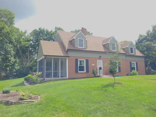 $299,000 | 705 Woodlane Avenue, Rockford, IL 61107