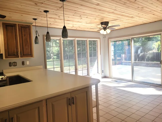 $299,000 | 705 Woodlane Avenue, Rockford, IL 61107