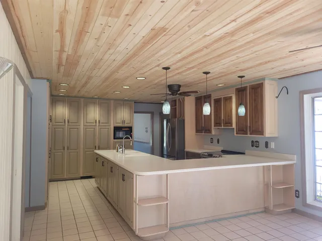 $299,000 | 705 Woodlane Avenue, Rockford, IL 61107