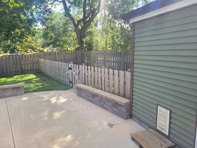 $299,000 | 705 Woodlane Avenue, Rockford, IL 61107