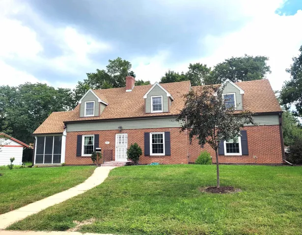 $299,000 | 705 Woodlane Avenue, Rockford, IL 61107