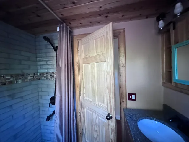 $299,000 | 705 Woodlane Avenue, Rockford, IL 61107