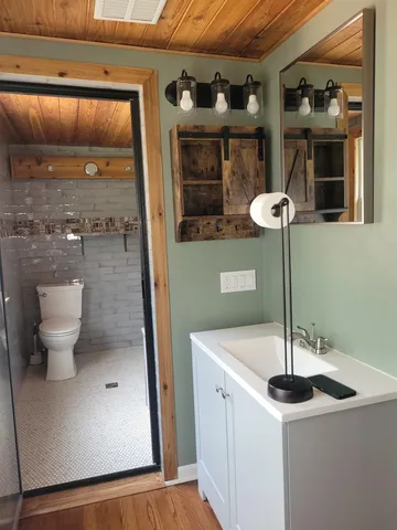 $299,000 | 705 Woodlane Avenue, Rockford, IL 61107