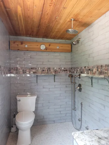 $299,000 | 705 Woodlane Avenue, Rockford, IL 61107