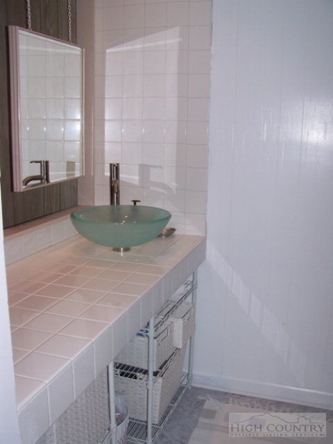 670 7 Oaks Road Boone, NC 28607 - Photo 5 of 14 Gallery Image 5