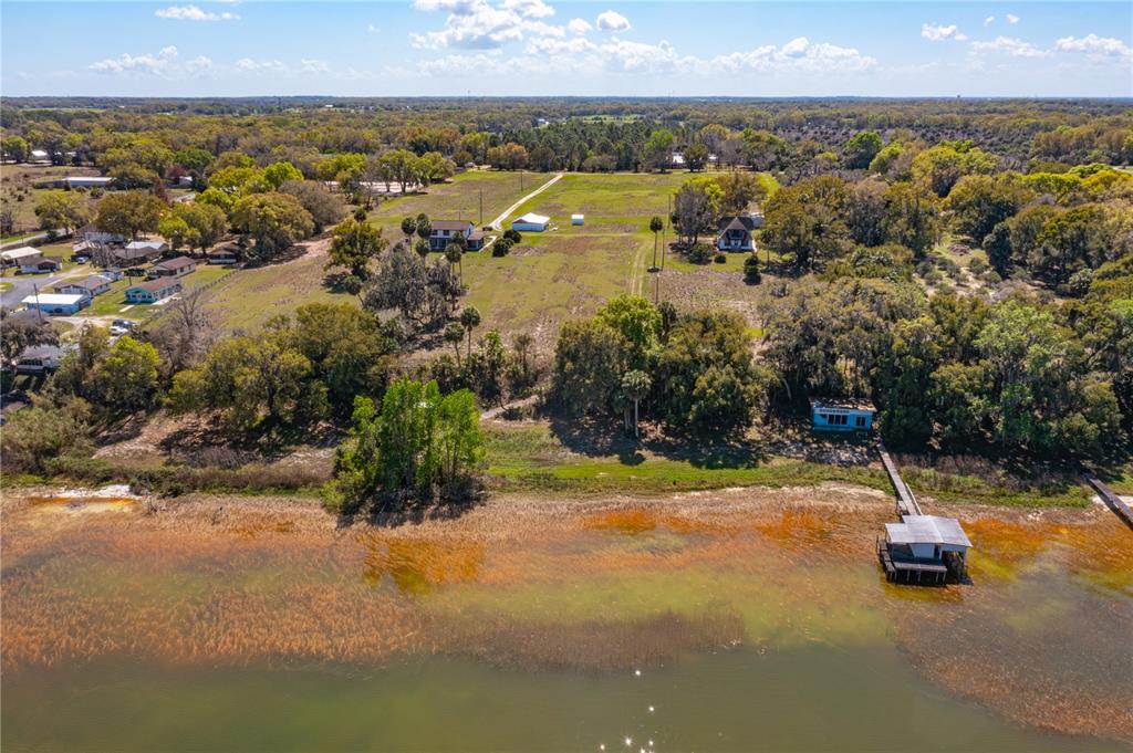 13311 Southeast Sunset Harbor Road Weirsdale, FL 32195 - Photo 4 of 26