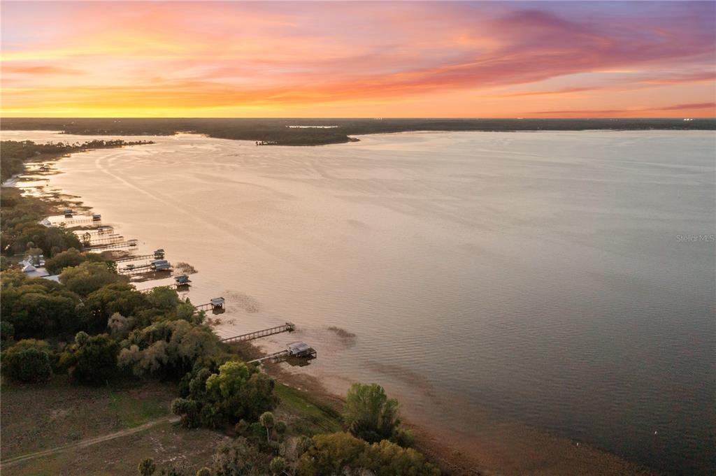 13311 Southeast Sunset Harbor Road Weirsdale, FL 32195 - Photo 7 of 26