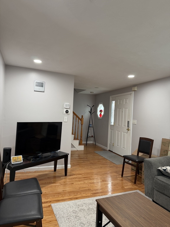 25 Ridlon Road Boston, MA 02136 - Photo 7 of 37