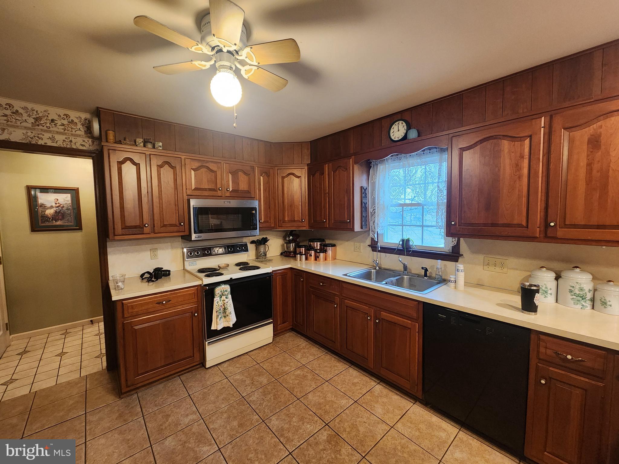 2130 West Main Street Ephrata, PA 17522 - Photo 22 of 74