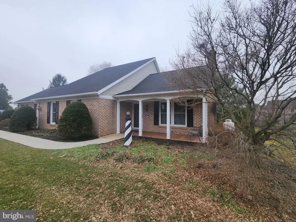 $300,000 | 2130 West Main Street, Ephrata, PA 17522