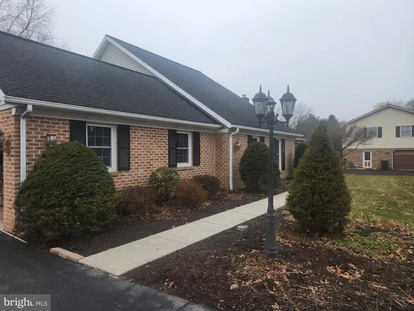 $300,000 | 2130 West Main Street, Ephrata, PA 17522