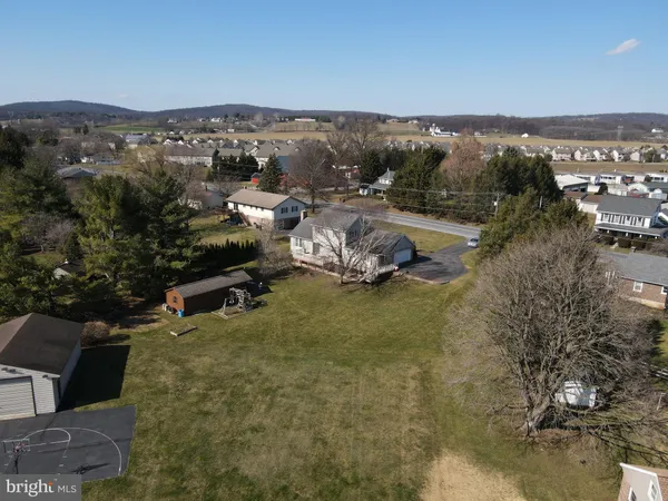 $300,000 | 2130 West Main Street, Ephrata, PA 17522