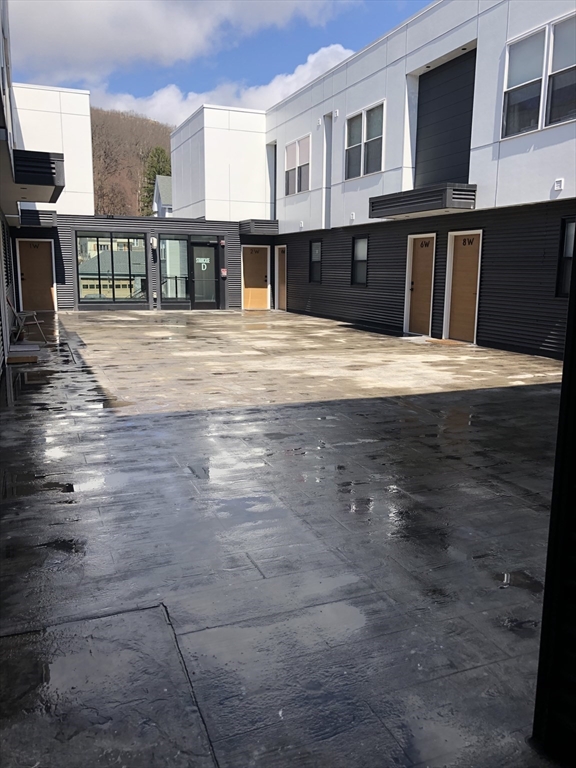 316 Shrewsbury Street, Unit 4W Worcester, MA 01604 - Photo 3 of 22