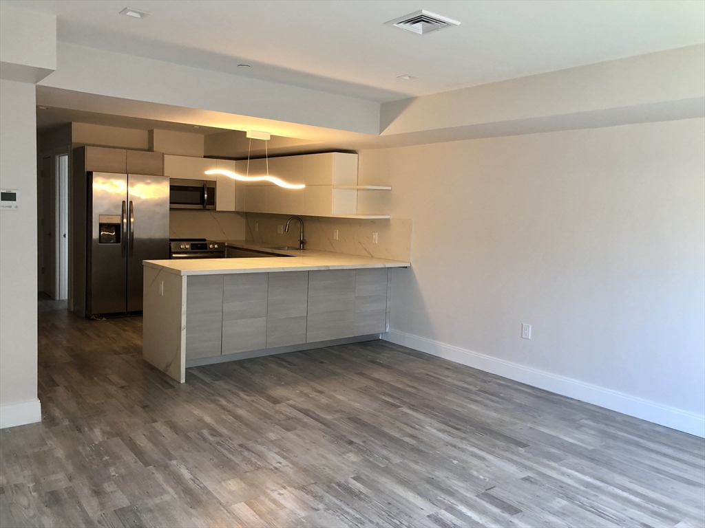 316 Shrewsbury Street, Unit 4W Worcester, MA 01604 - Photo 6 of 22