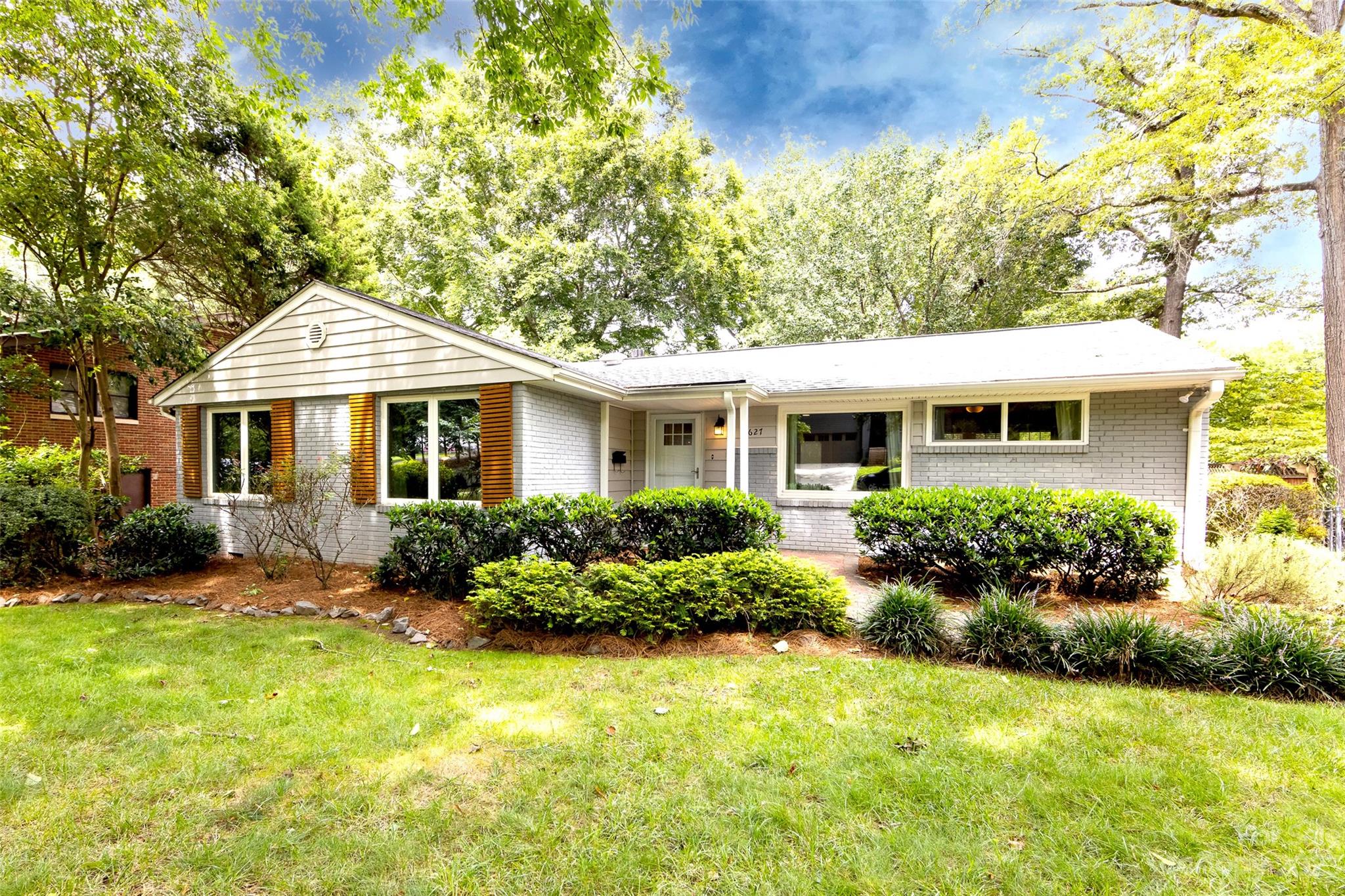 5627 Murrayhill Road Charlotte, NC 28210 - Photo 1 of 43 Gallery Image 1