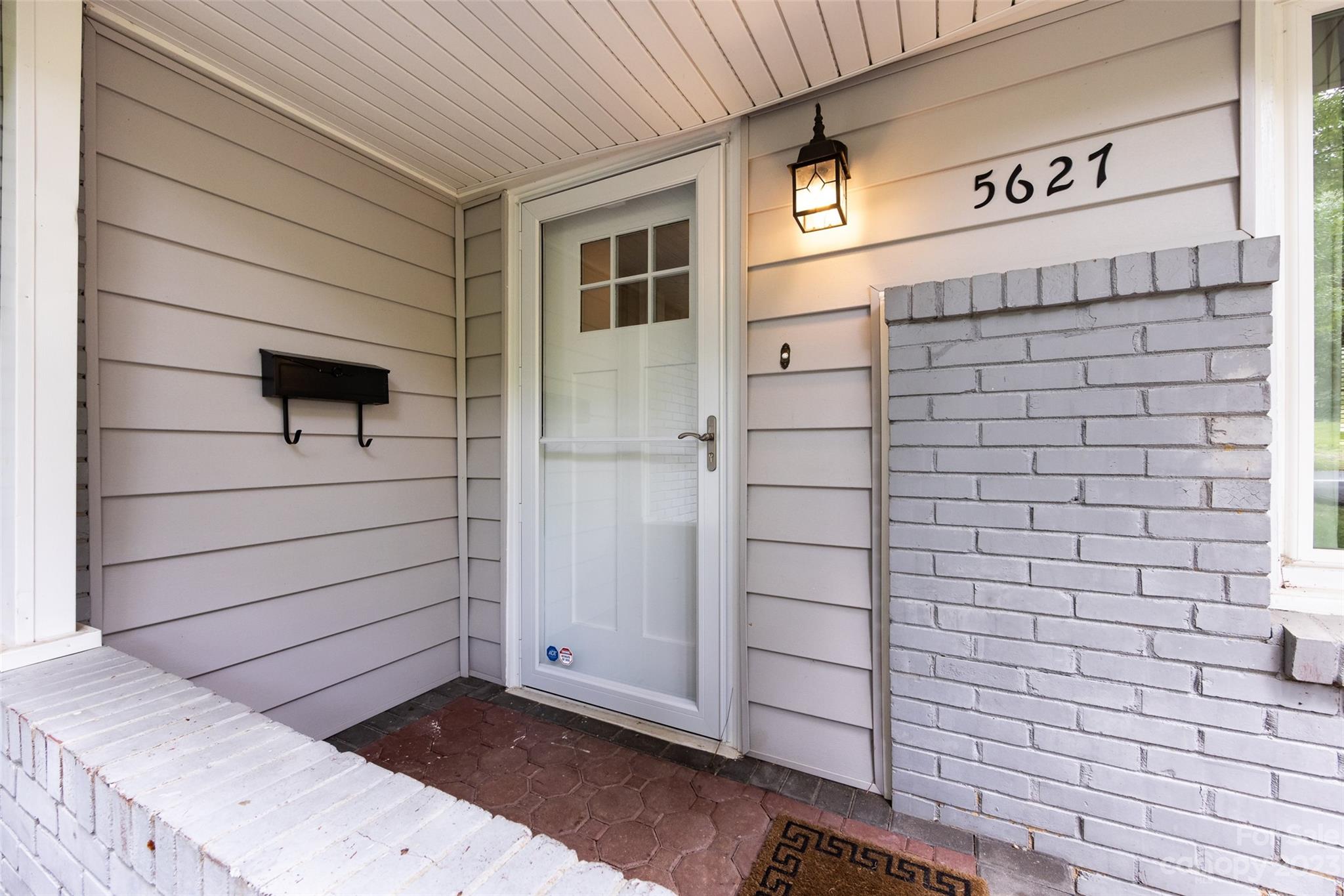 5627 Murrayhill Road Charlotte, NC 28210 - Photo 6 of 43 Gallery Image 6