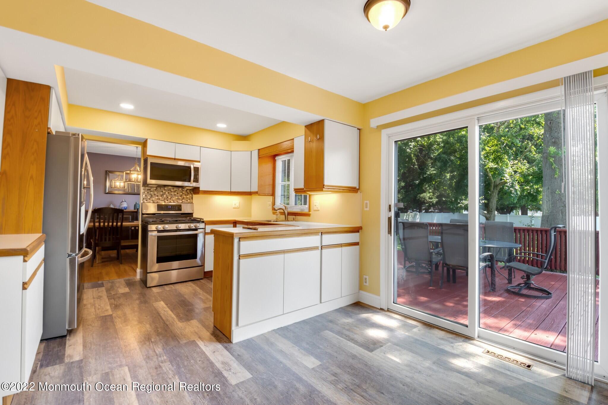 26 Ivy Road Freehold, NJ 07728 - Photo 8 of 27 DSC_0071