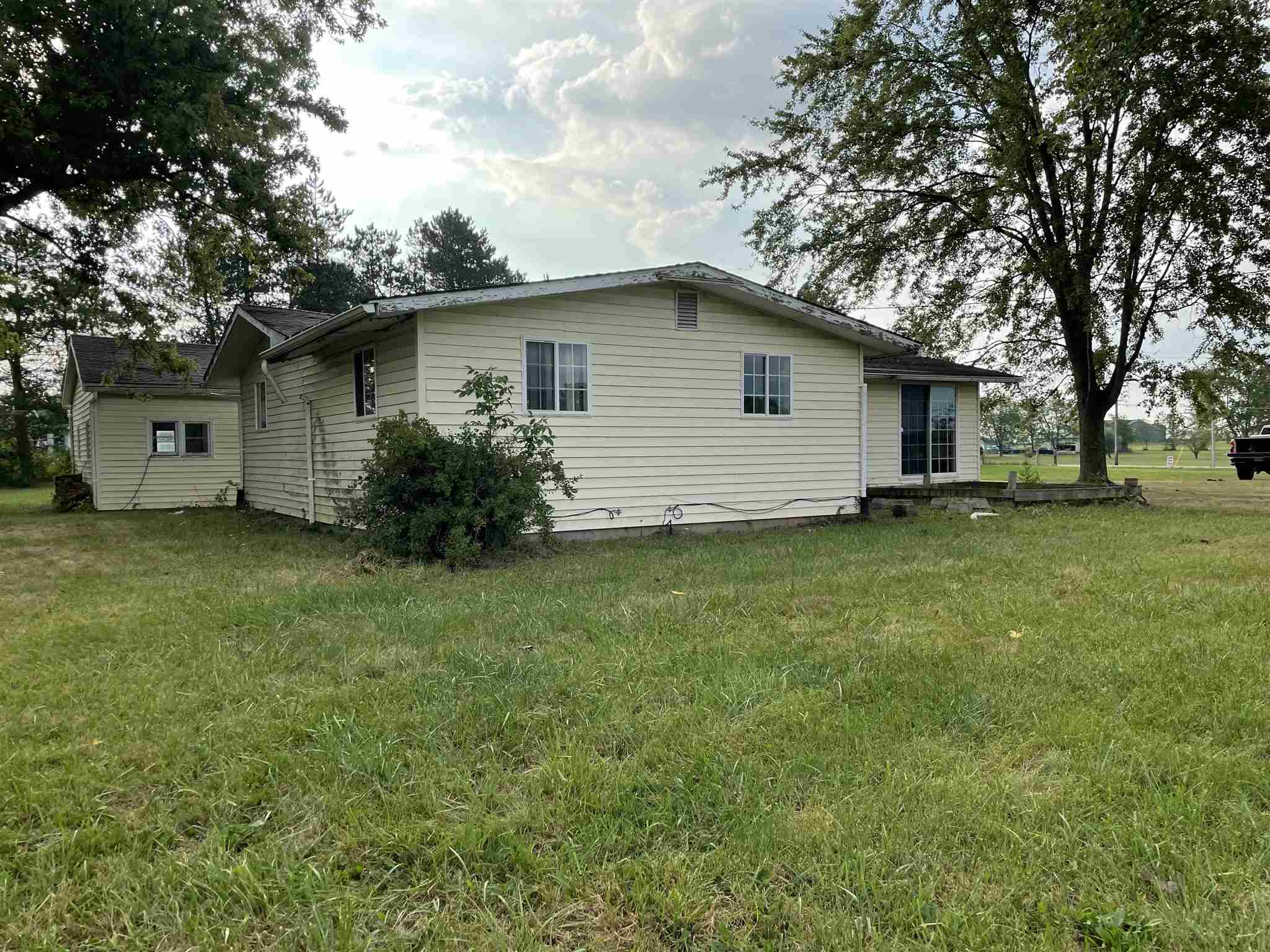 2811 East Us Highway Decatur, IN 46733 - Photo 2 of 13