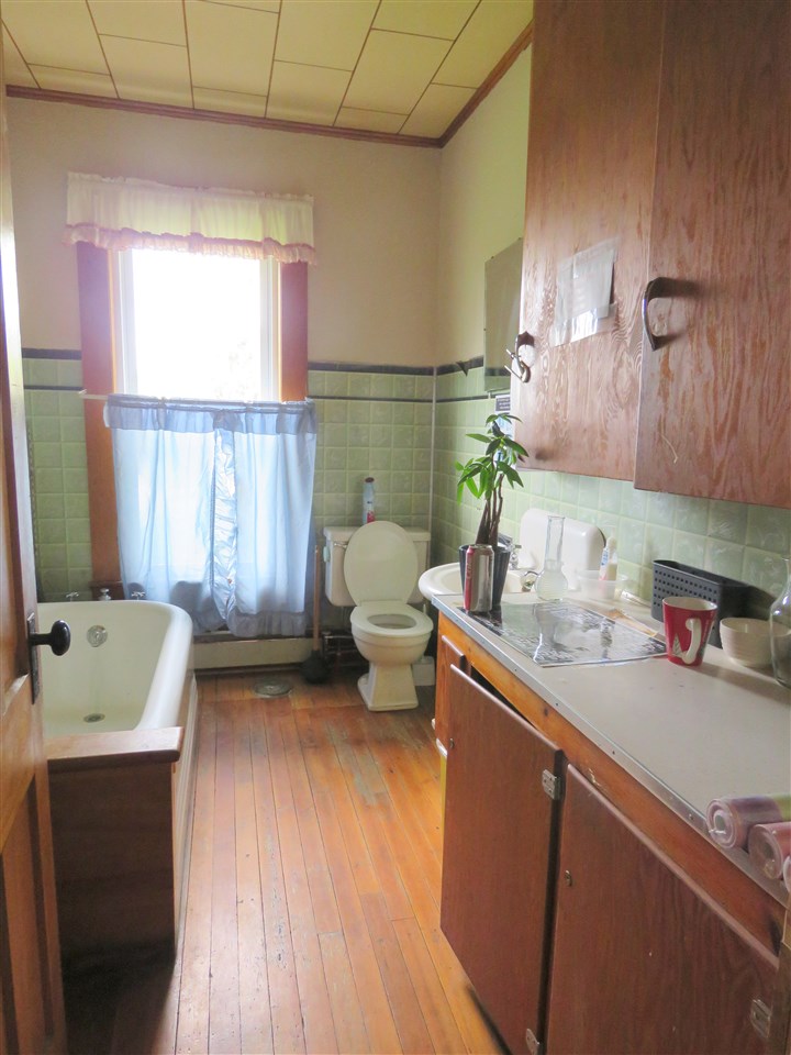 191 High Street Barton, VT 05822 - Photo 21 of 29 Gallery Image 21