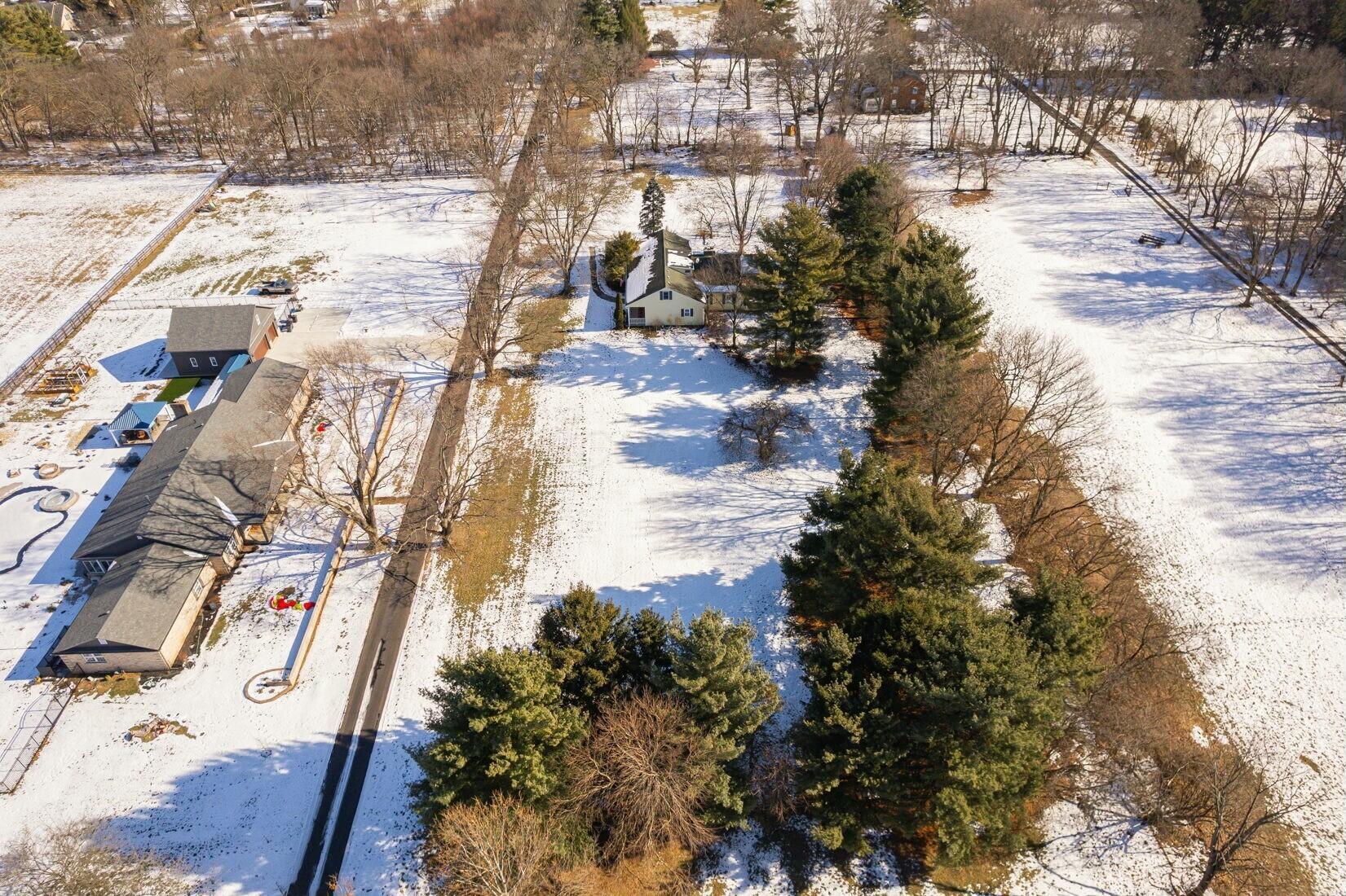 4446 Dublin Road Columbus, OH 43221 - Photo 61 of 62 Drone view of house and 1.79 acres and private lane