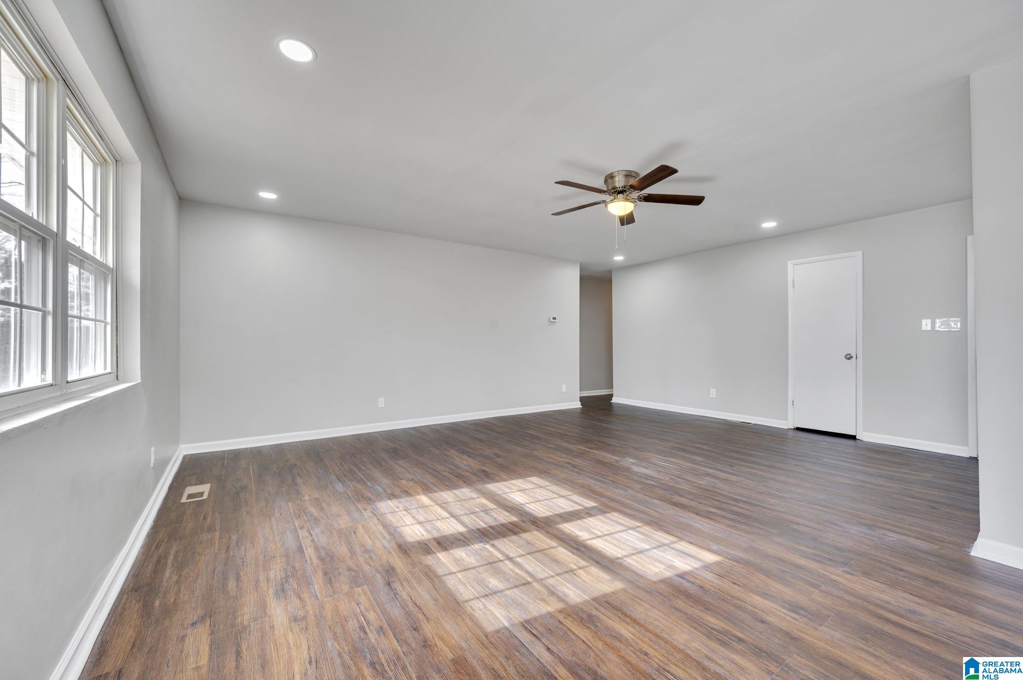 950 Mount View Road Hayden, AL 35079 - Photo 12 of 27