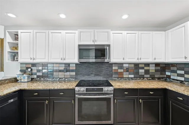 $5,500 | 1771 Ringling Boulevard, Unit 1001, Sarasota, FL 34236