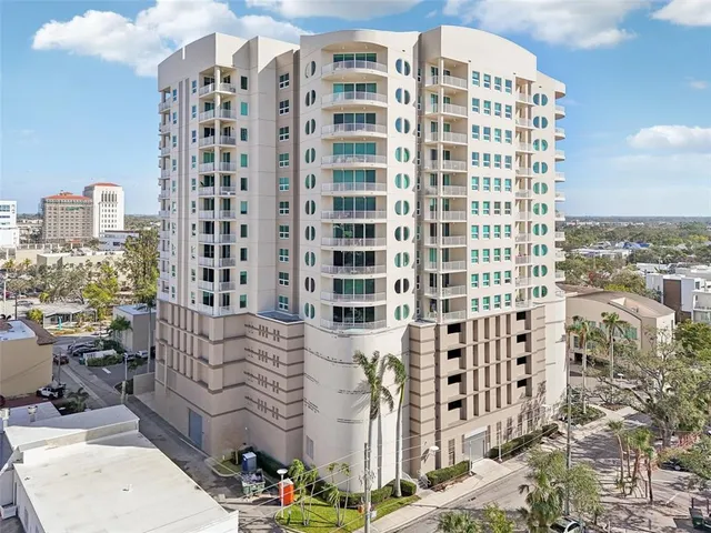 $5,500 | 1771 Ringling Boulevard, Unit 1001, Sarasota, FL 34236