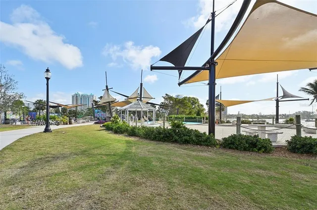 $5,500 | 1771 Ringling Boulevard, Unit 1001, Sarasota, FL 34236