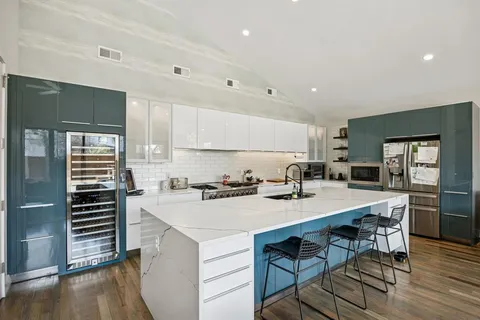 $1,075,000 | 3822 Durango Drive, Dallas, TX 75220