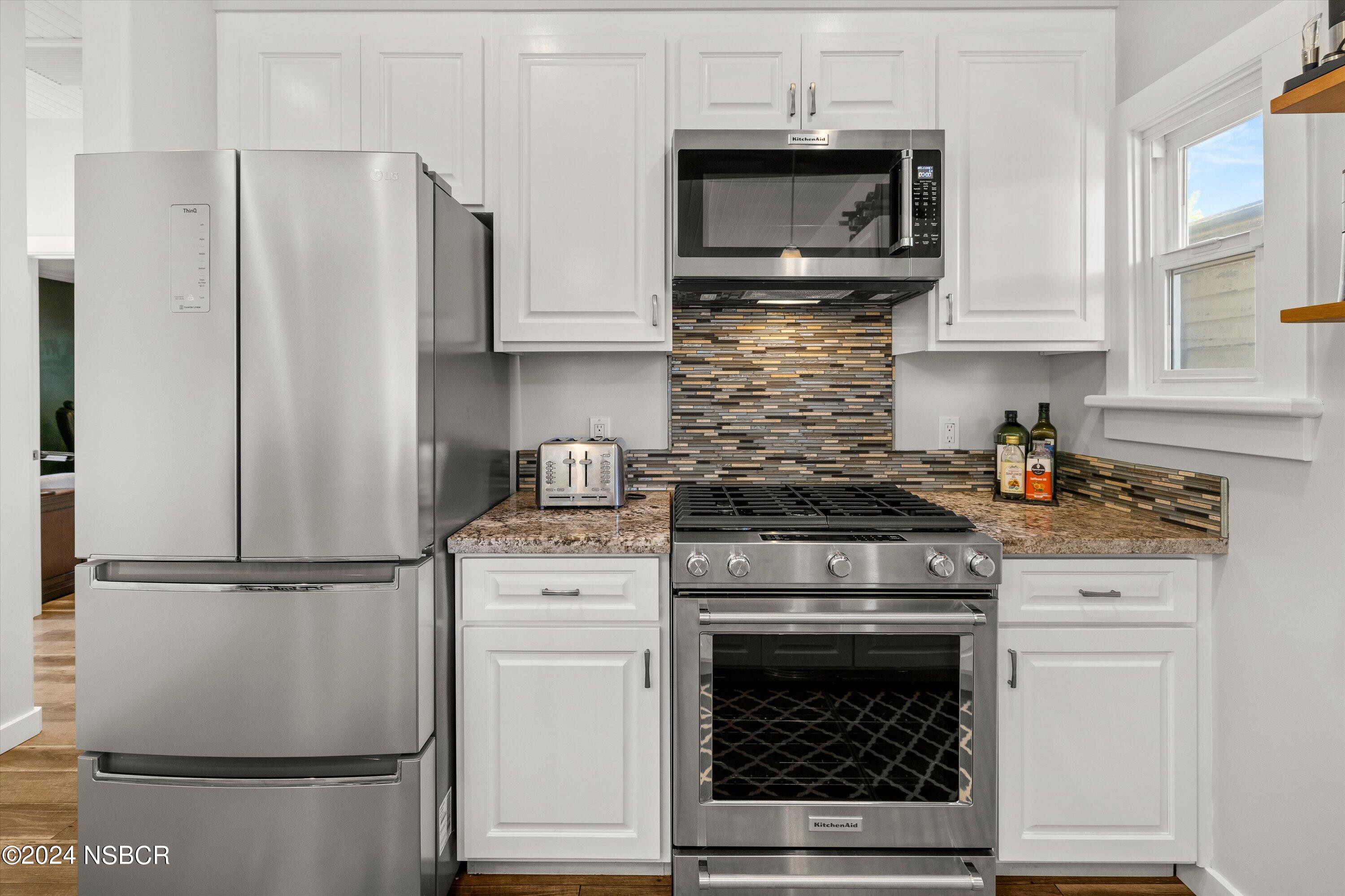1104 Castillo Street Santa Barbara, CA 93101 - Photo 13 of 23 Kitchen
