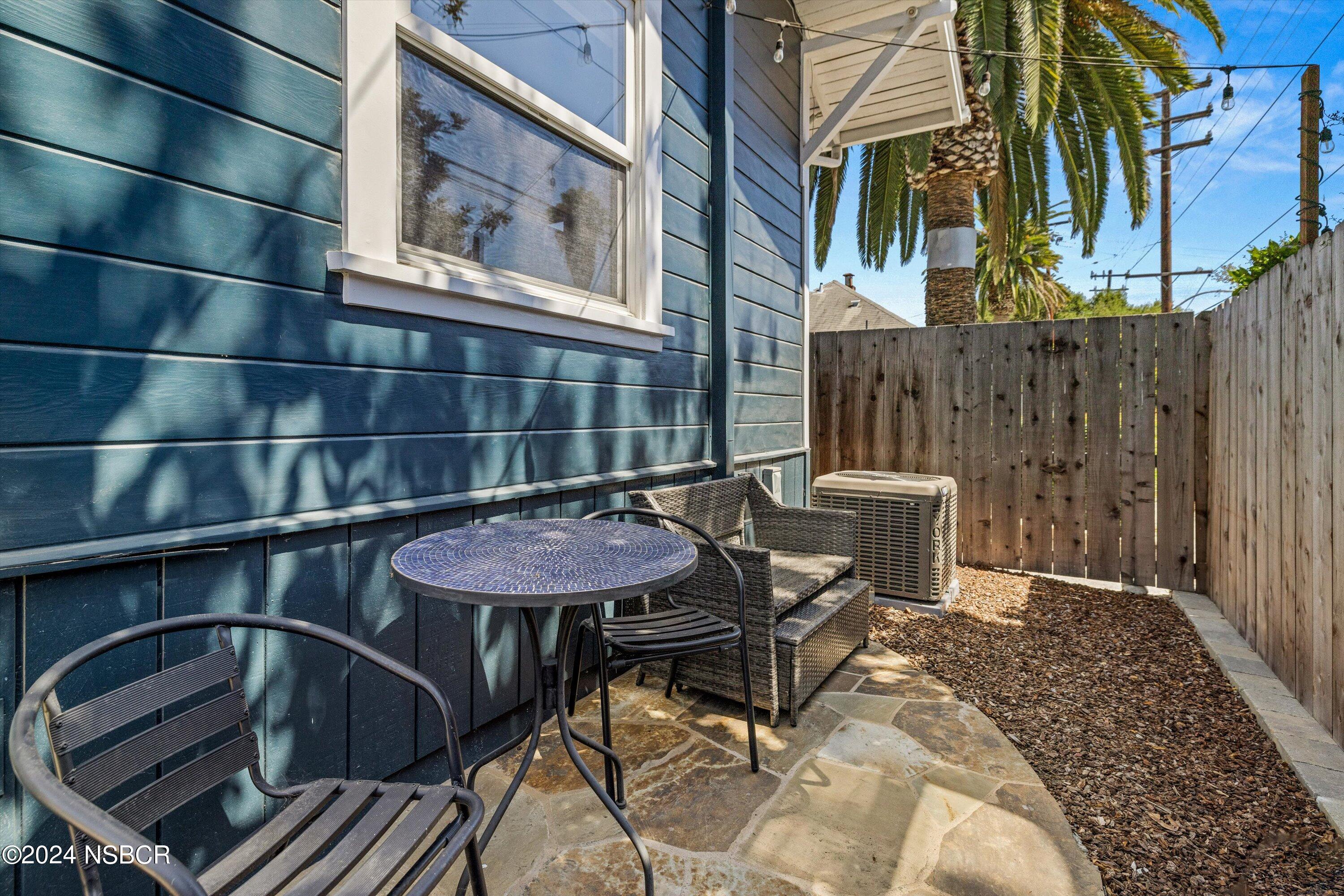 1104 Castillo Street Santa Barbara, CA 93101 - Photo 22 of 23 Side Patio
