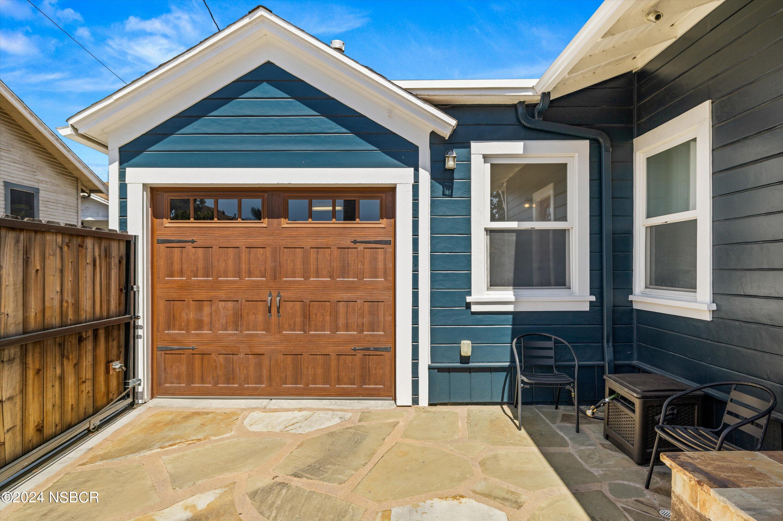 1104 Castillo Street Santa Barbara, CA 93101 - Photo 5 of 23 Garage