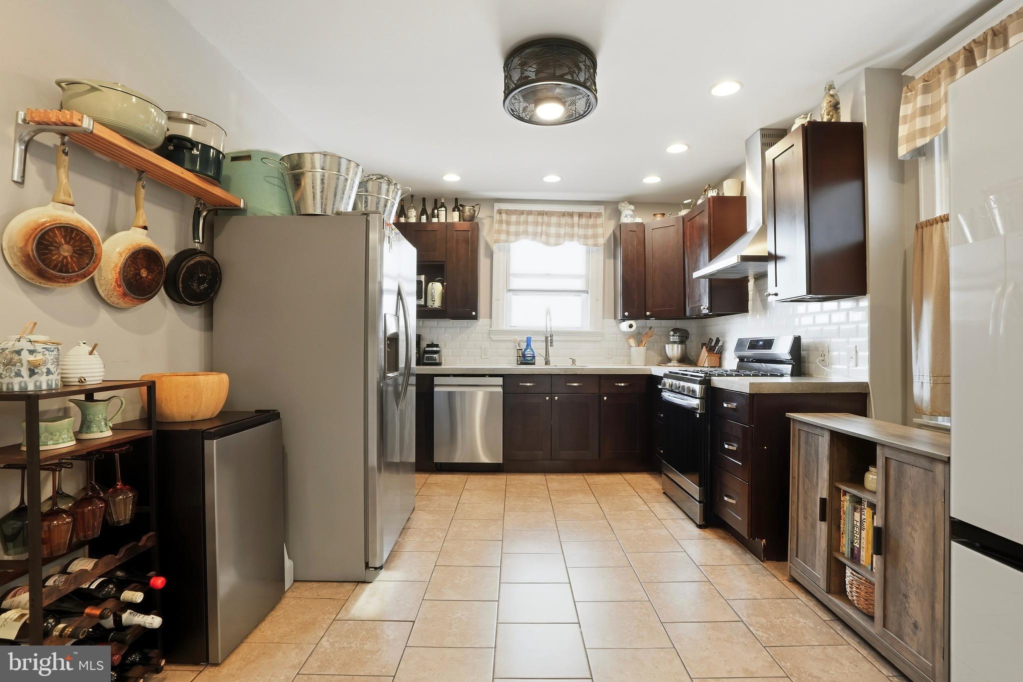 636 Roxborough Avenue Philadelphia, PA 19128 - Photo 6 of 15
