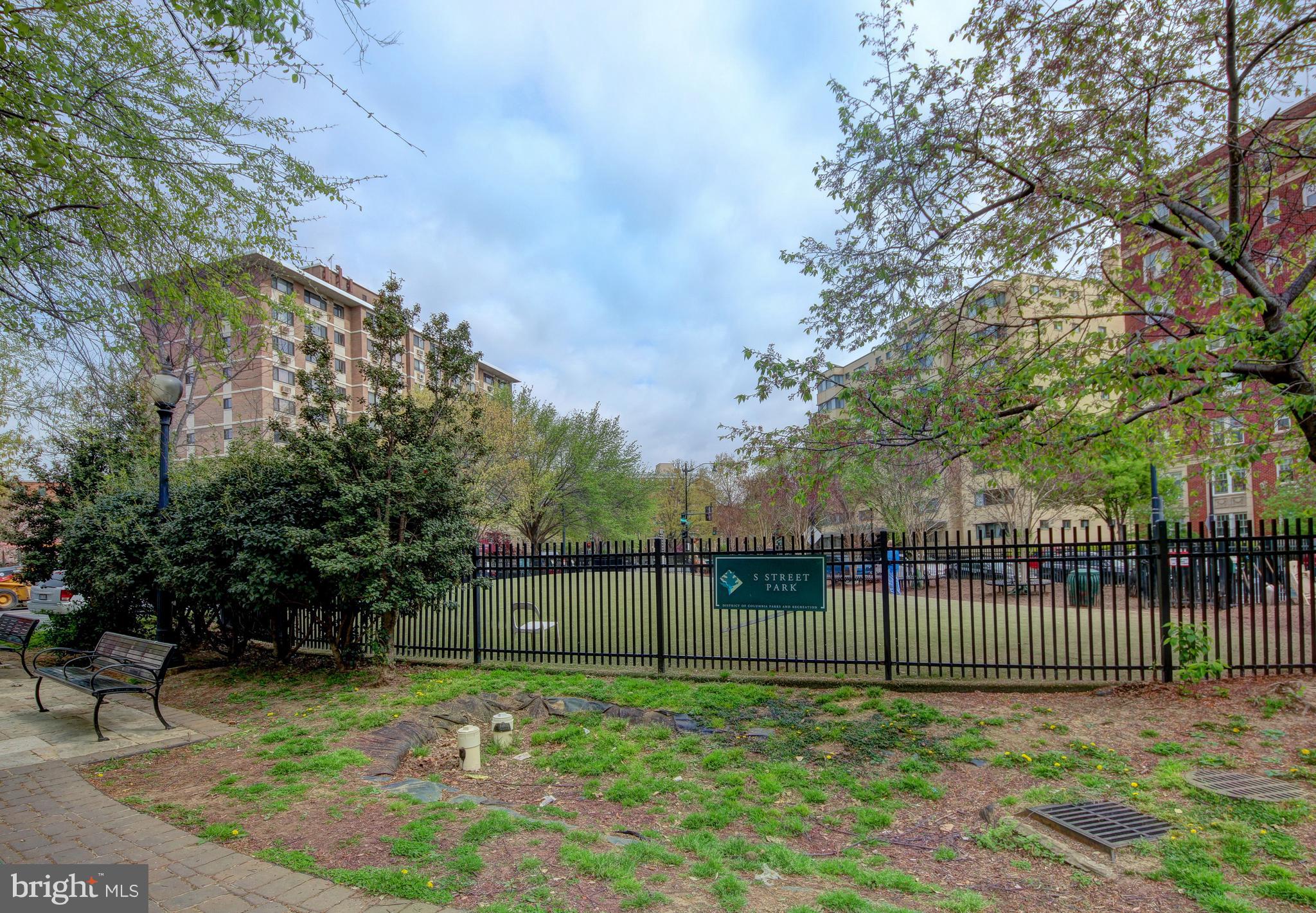 1621 T Street Northwest, Unit T2 Washington, DC 20009 - Photo 29 of 41 Walk to dog parks (Dogs welcome at the building!)