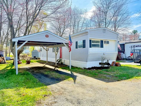 $97,900 | 868 Southampton Road, Unit 43, Westfield, MA 01085
