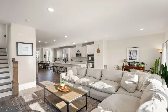 $585,000 | 10529 Wenrich Trail, Manassas, VA 20110