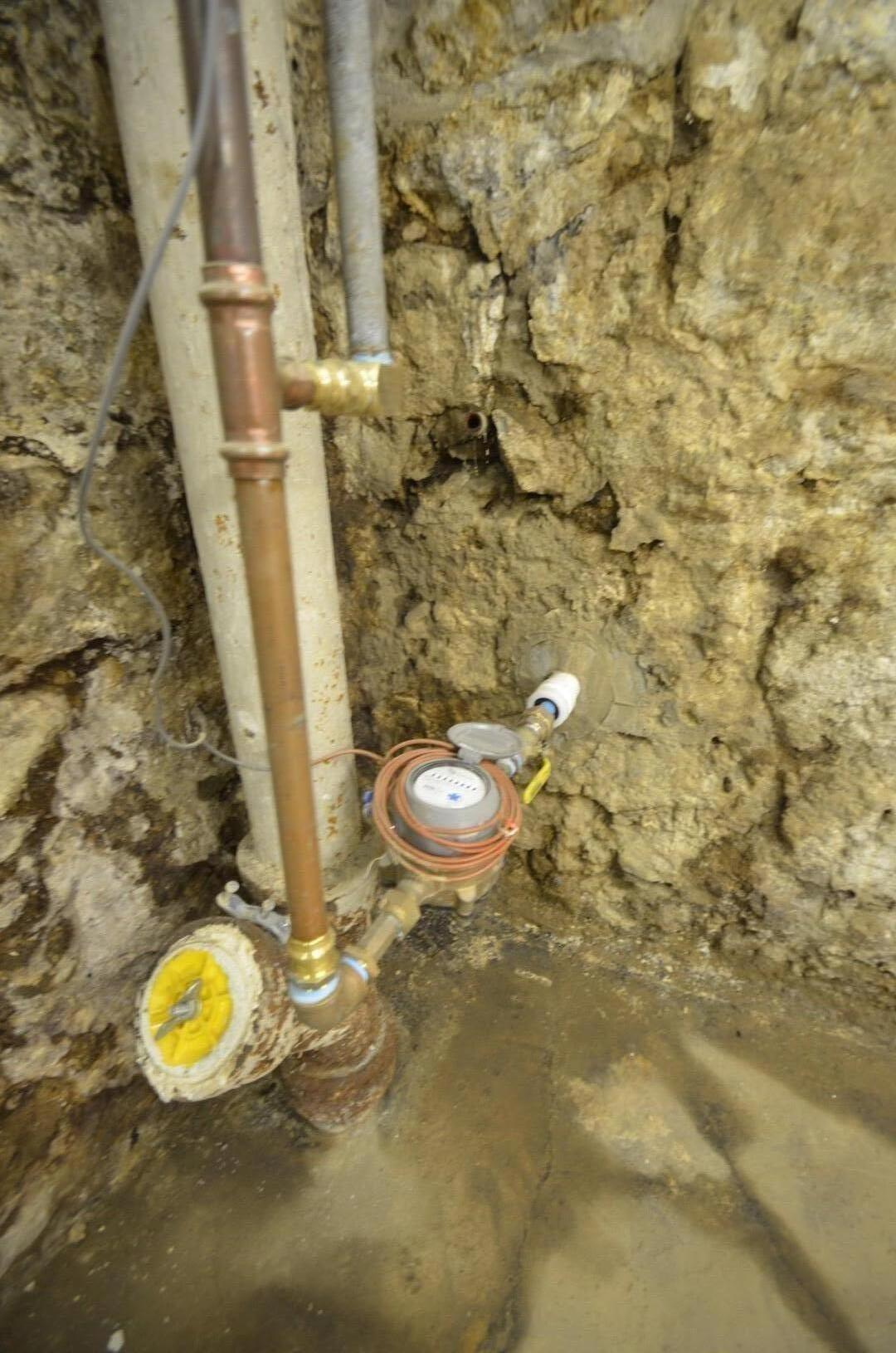 1368 Neil Avenue Columbus, OH 43201 - Photo 34 of 36 34. New water line connections