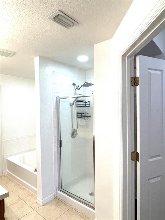 4282 Morton Court Lakeland, FL 33813 - Photo 29 of 72 a bathroom with a shower
