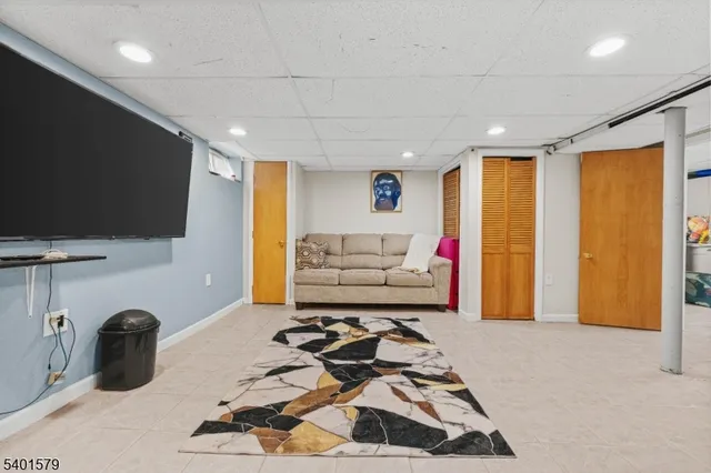 $480,000 | 2563 Jackson Avenue, Union, NJ 07083