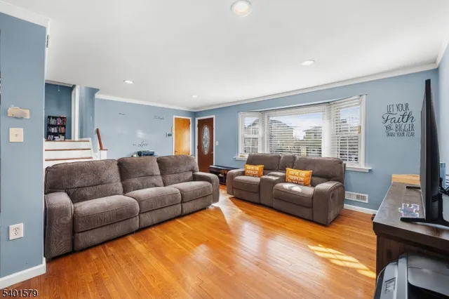 $480,000 | 2563 Jackson Avenue, Union, NJ 07083