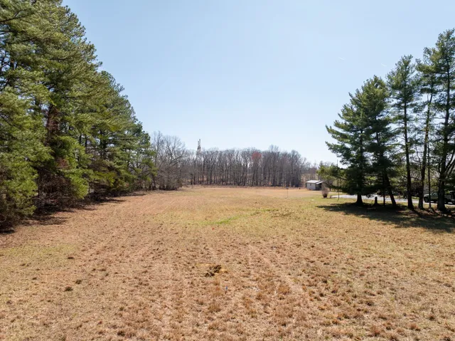 $159,000 | 2 Old Pond Lane, Dickson, TN 37055