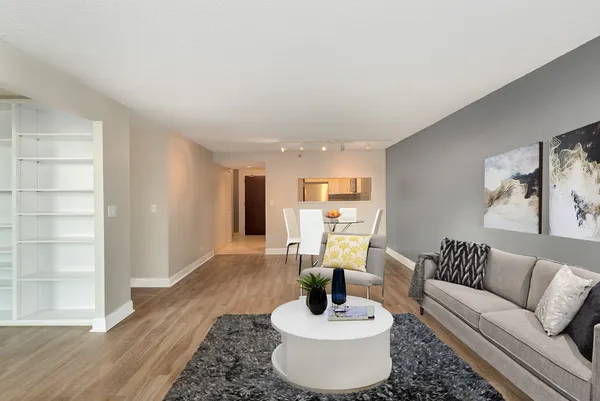 $4,000 | 195 North Harbor Drive, Unit 406, Chicago, IL 60601