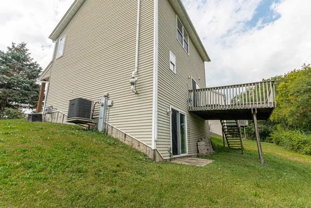 $255,000 | 11373 Valerian Way, Roscoe, IL 61073