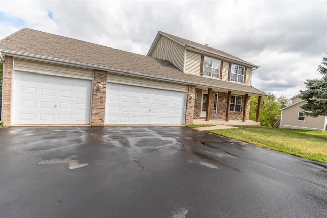 $255,000 | 11373 Valerian Way, Roscoe, IL 61073