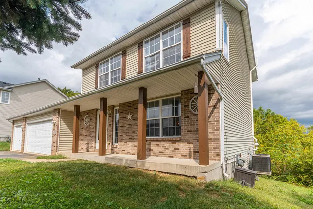 $255,000 | 11373 Valerian Way, Roscoe, IL 61073