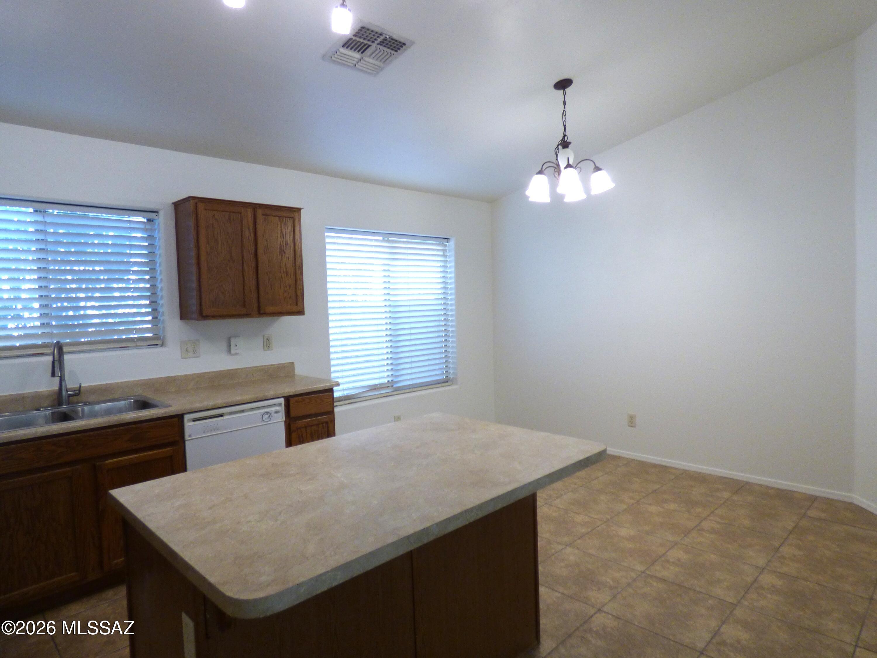 60499 Alpine Way Tucson, AZ 85739 - Photo 11 of 29
